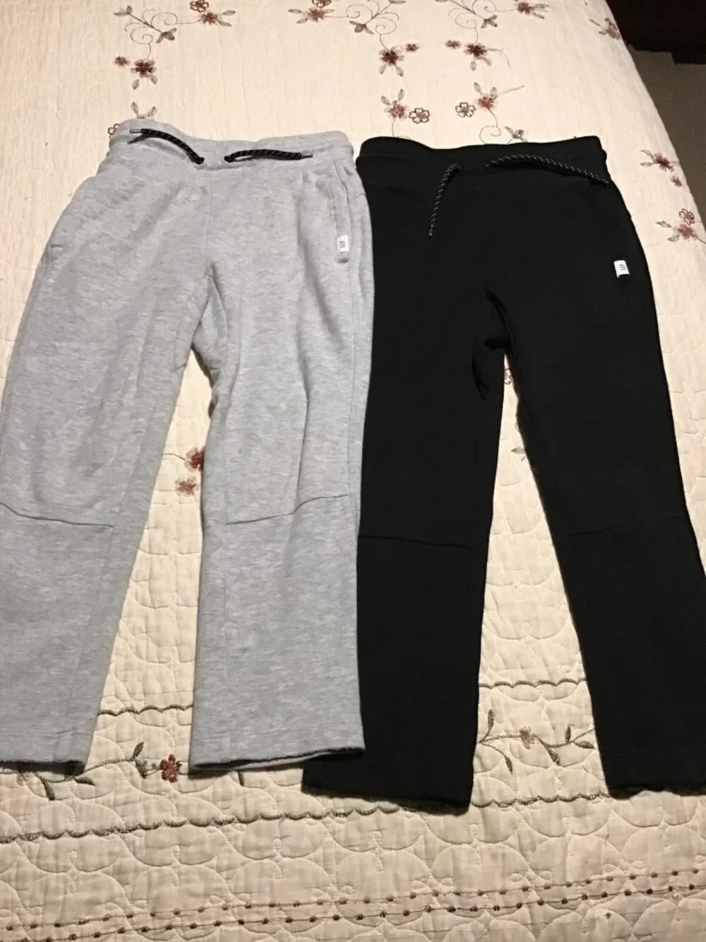 Two Pairs of Boy's Gap SweatpantsSize S (6-7) in Black & Gray, Nice Shape